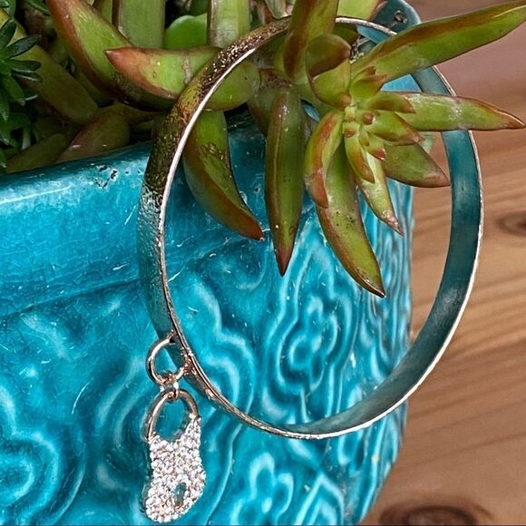 Swarovski Crystals Lock Charm Bangle - Picture 1 of 8